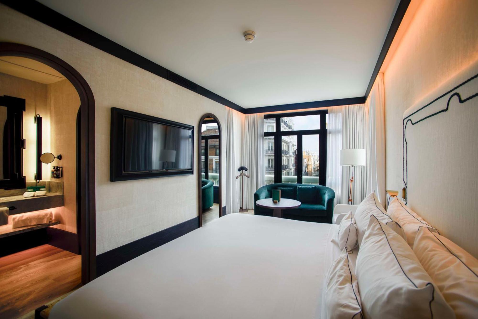 Hotel Montera Madrid, Curio Collection By Hilton Exteriör bild