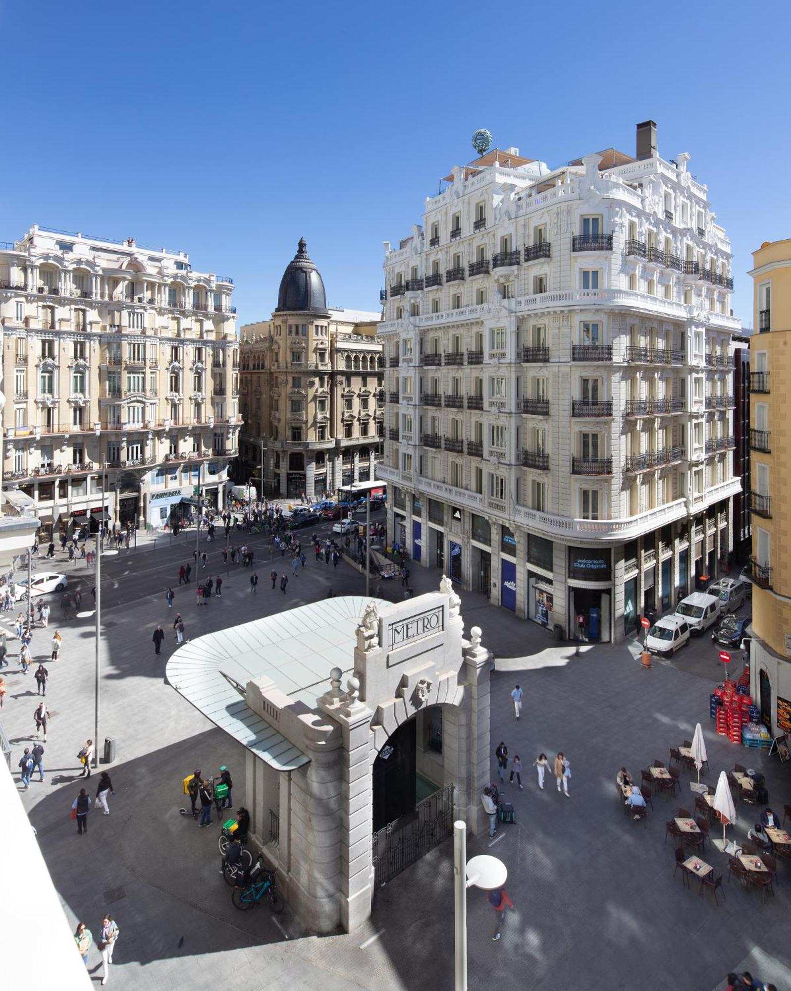 Hotel Montera Madrid, Curio Collection By Hilton Exteriör bild