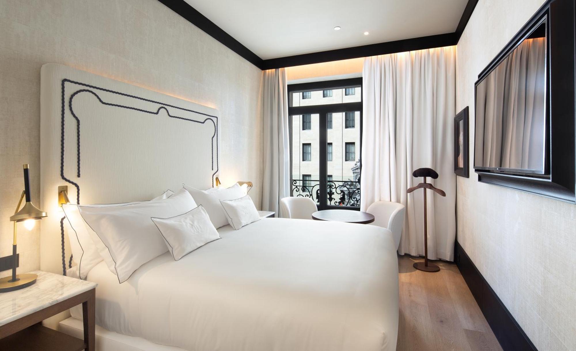 Hotel Montera Madrid, Curio Collection By Hilton Exteriör bild