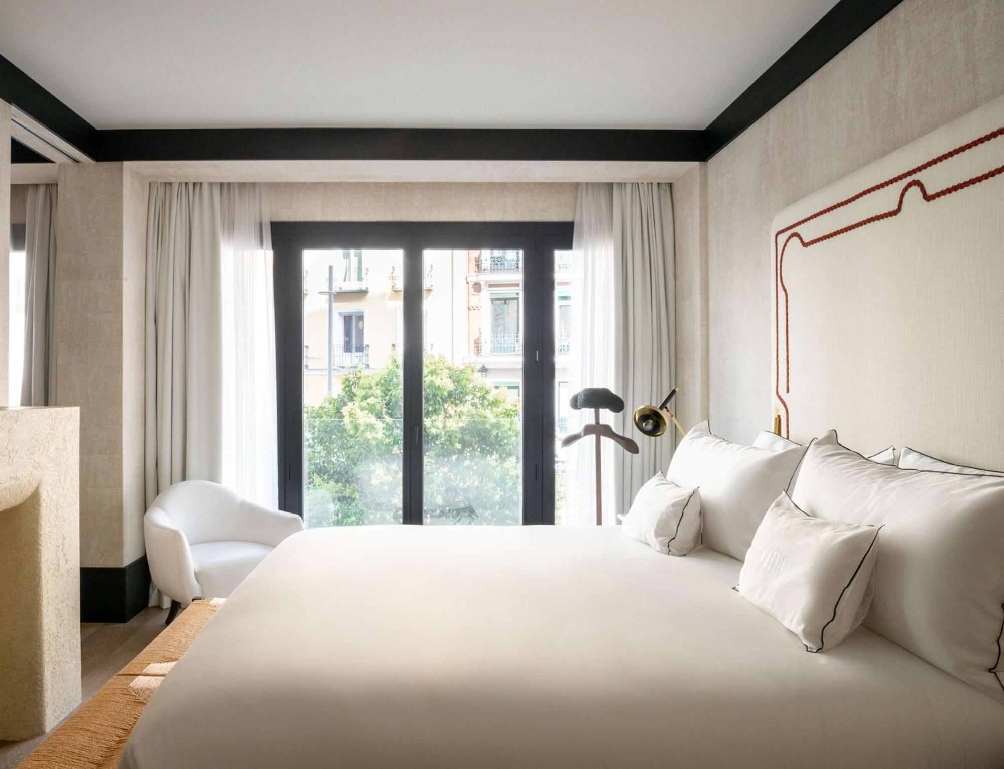 Hotel Montera Madrid, Curio Collection By Hilton Exteriör bild