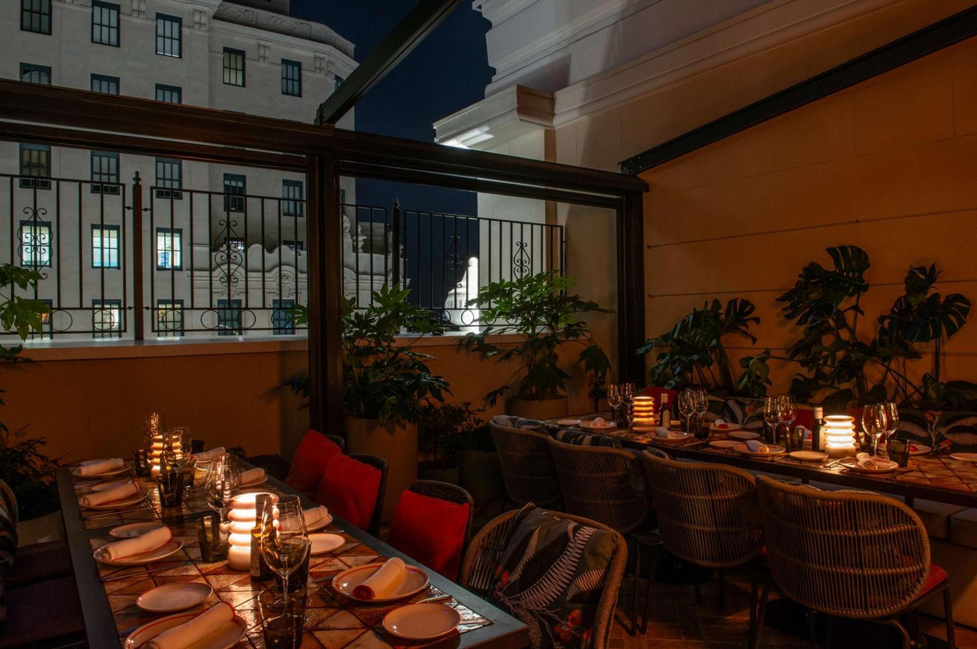 Hotel Montera Madrid, Curio Collection By Hilton Exteriör bild