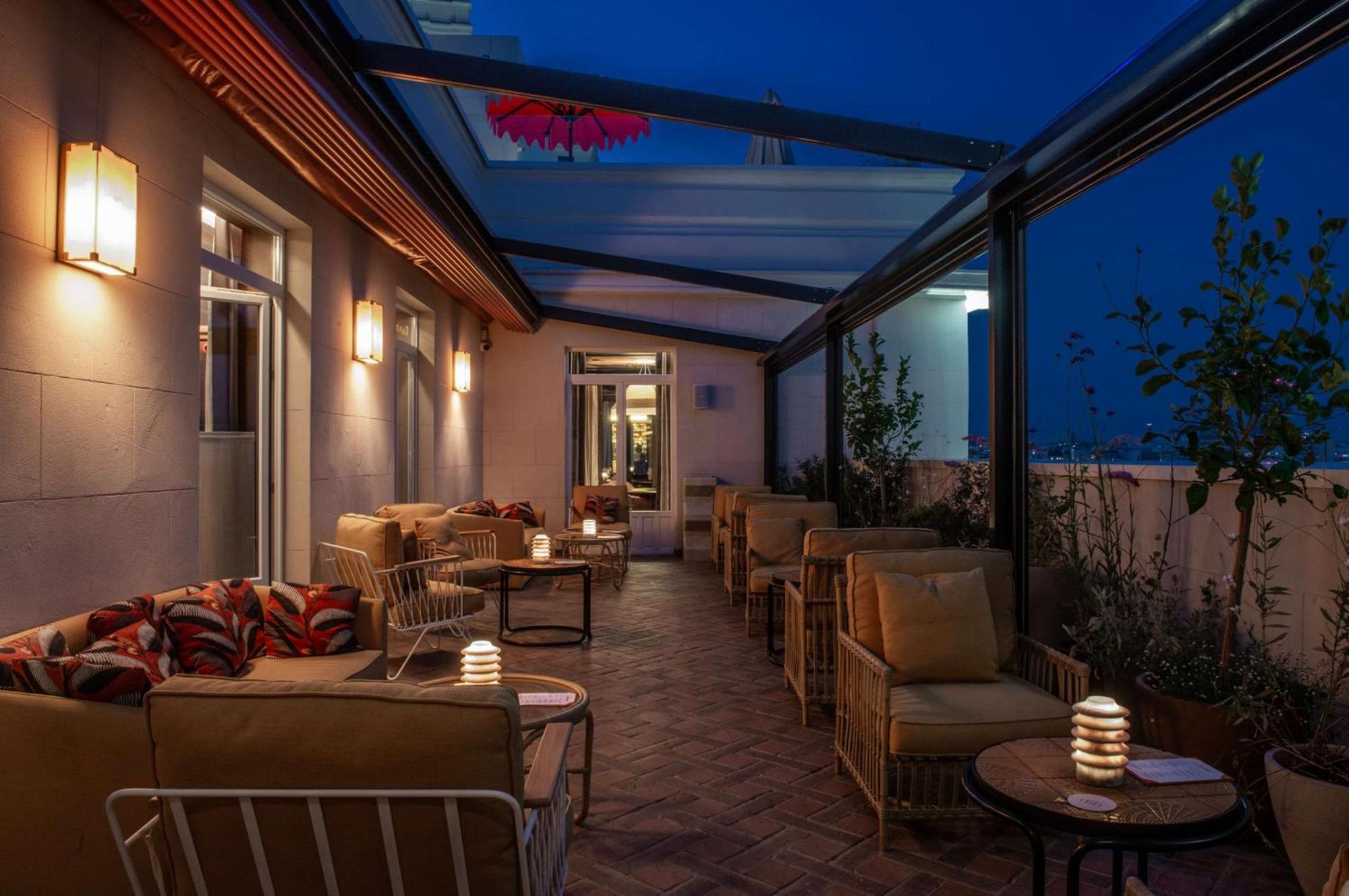 Hotel Montera Madrid, Curio Collection By Hilton Exteriör bild