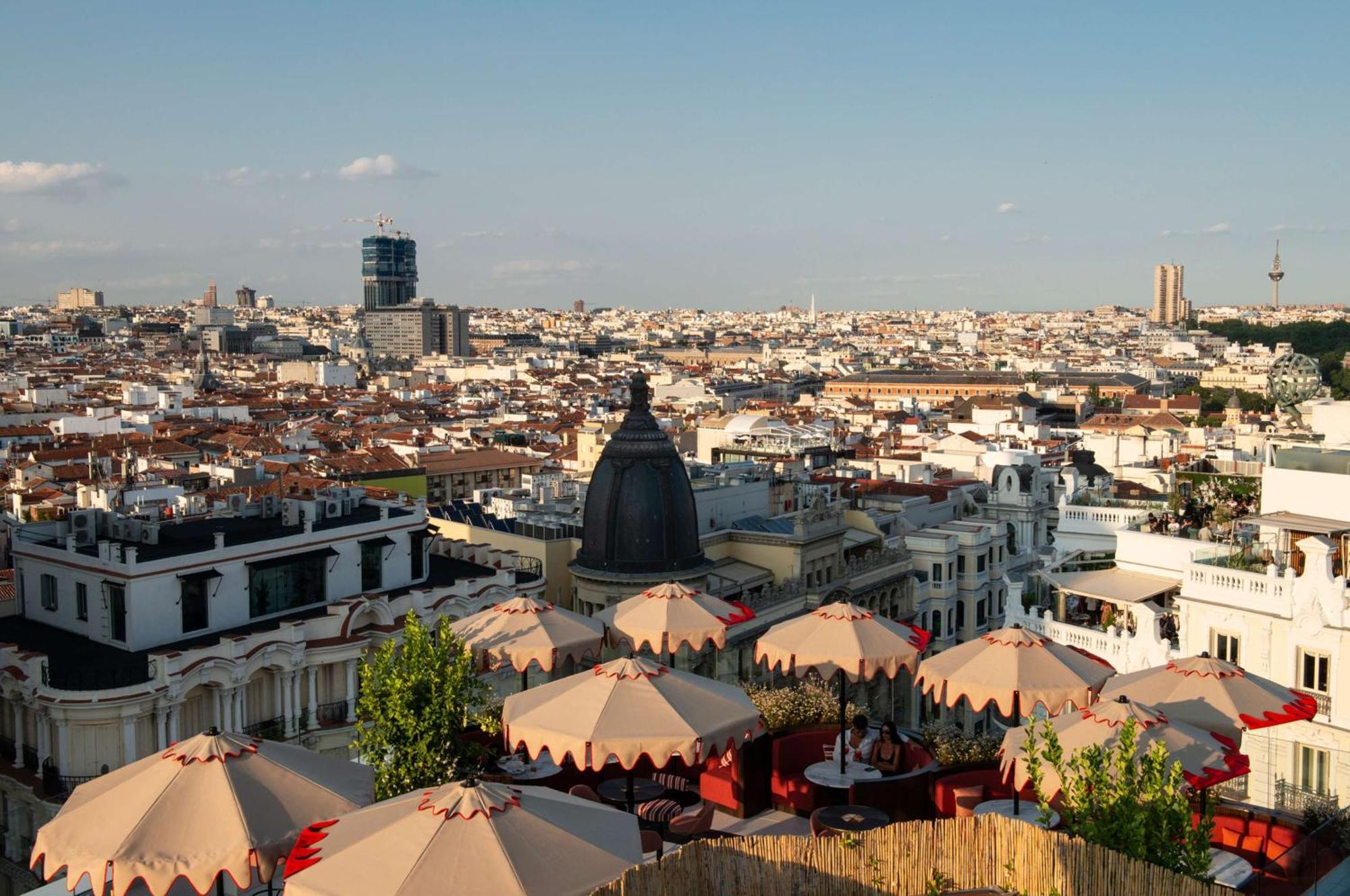 Hotel Montera Madrid, Curio Collection By Hilton Exteriör bild