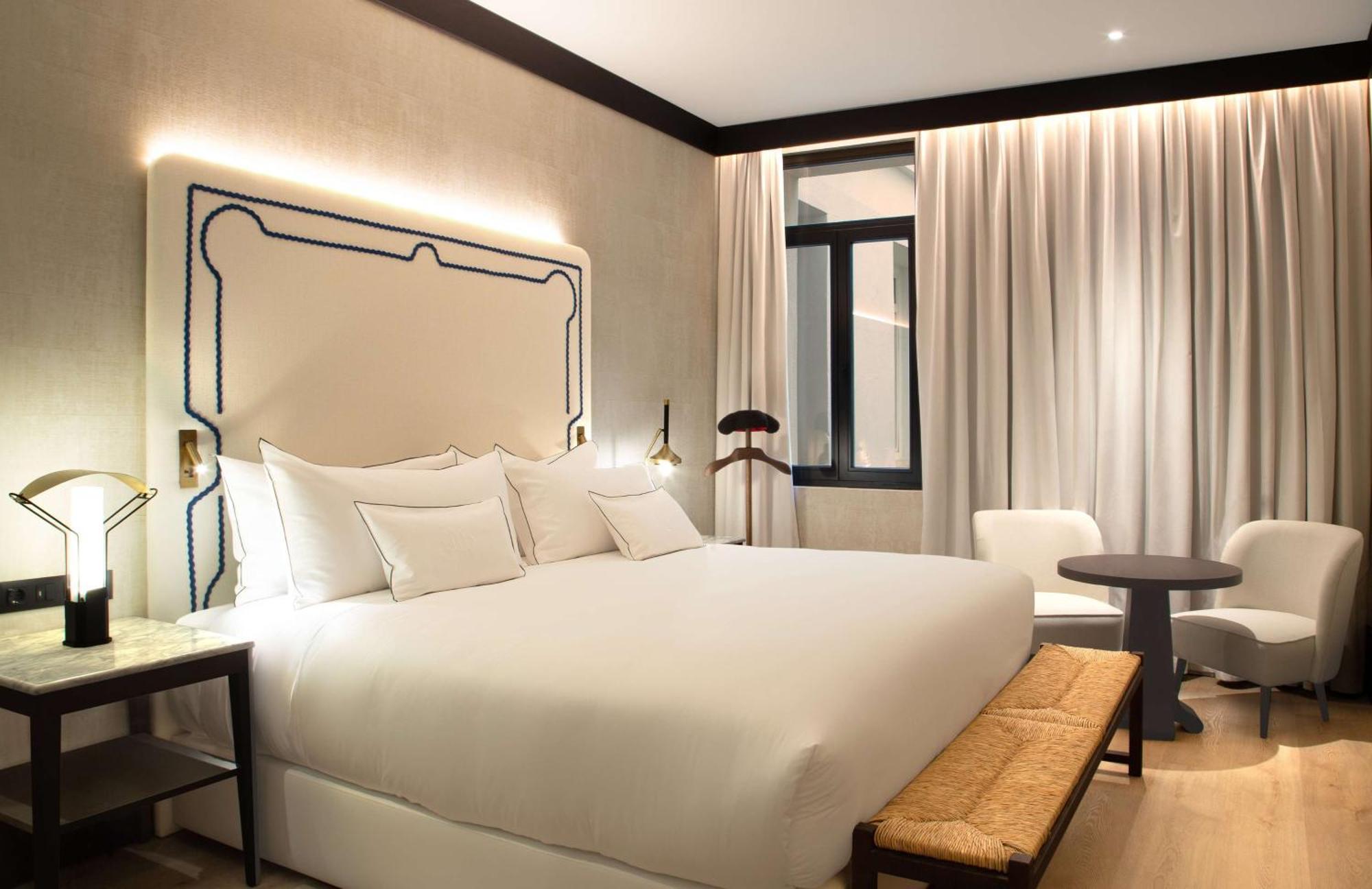 Hotel Montera Madrid, Curio Collection By Hilton Exteriör bild